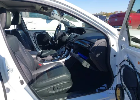 2017 Honda Accord Hybrid Ex-L from USA, damaged, VIN JHMCR6F58HC012995